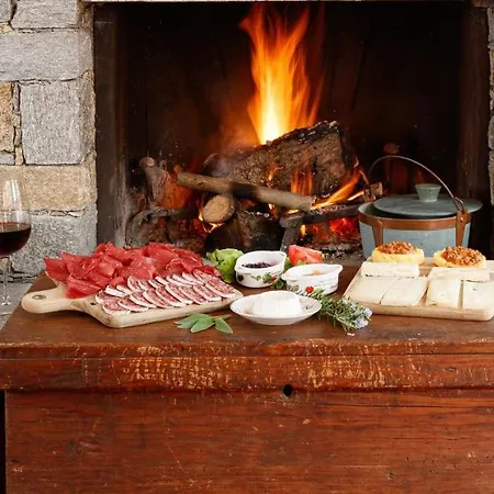 Il Com0' Della Civetta - La Casa Di Dorina Stazzona